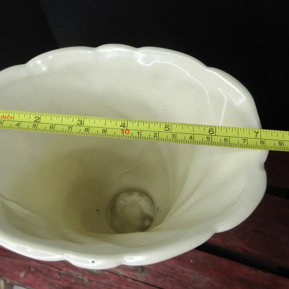 Vintage MCM Cream Ceramic Swirl Ribbed Scalloped Vase Pedestal Base Made in USA